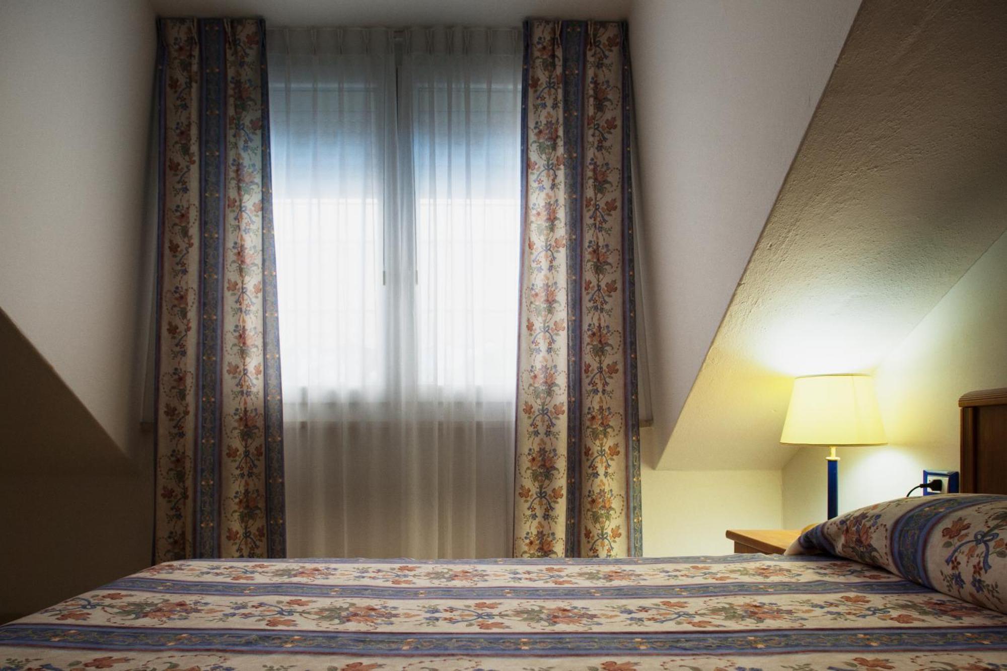 Hotel Caracas リニャーノ・サッビアドーロ エクステリア 写真
