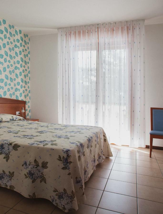 Hotel Caracas リニャーノ・サッビアドーロ エクステリア 写真